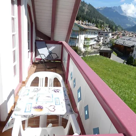 Casa Azzurra Appartement Pozza di Fassa Buitenkant foto